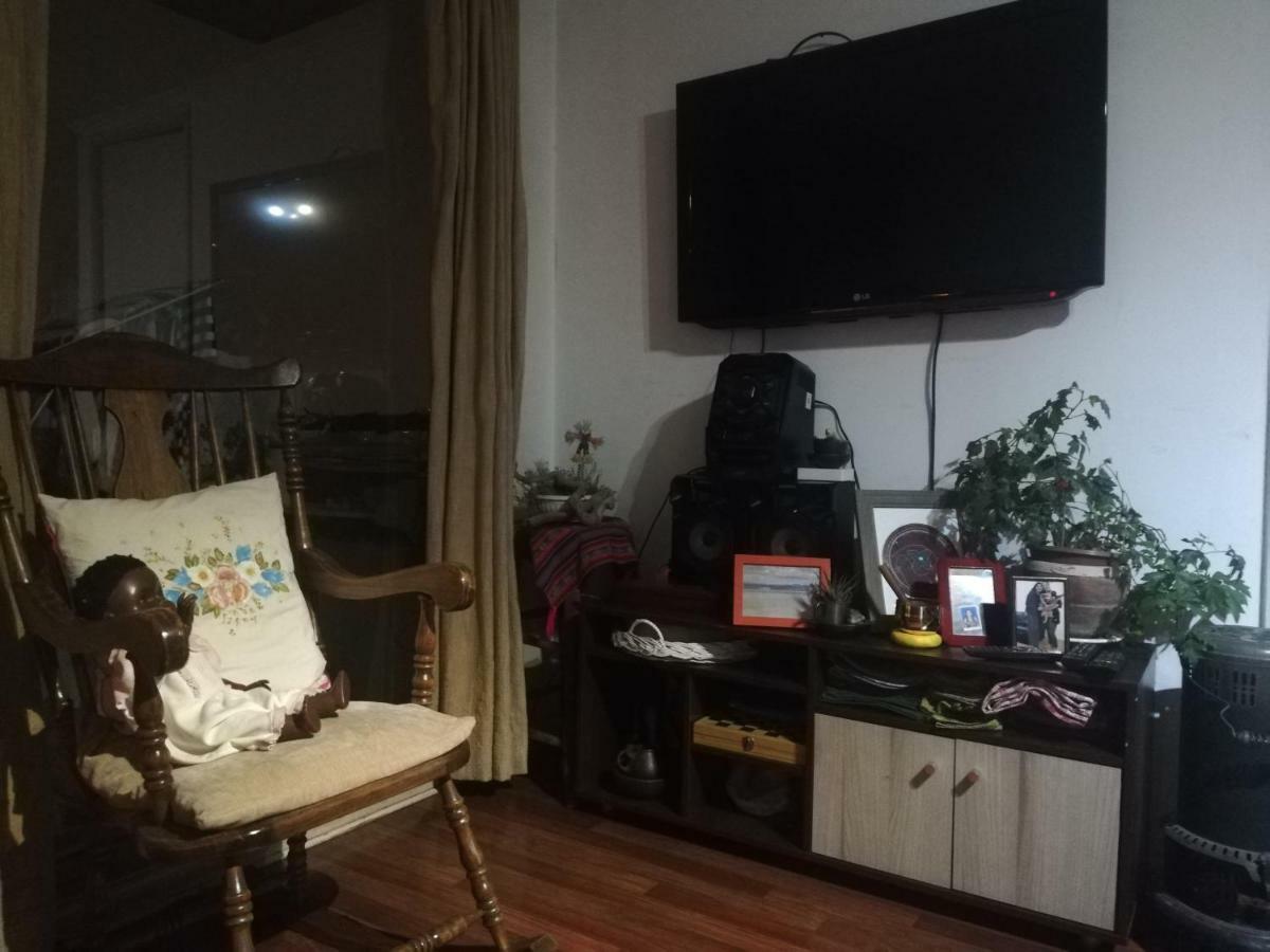 Una Habitacion Privada Con Bano Privado En Centro Historico Santiago Exterior photo